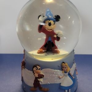 Disney snowglobe mickey Socerer